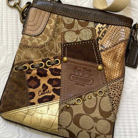 Coach Crossbody Handbag - Picture 2 of 13